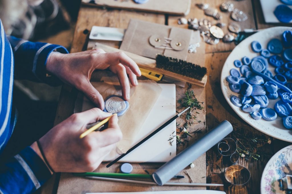 How to Turn Your DIY Projects in to a Business
